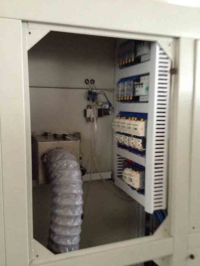 工业连接器御用新款高低温交变湿热试验室